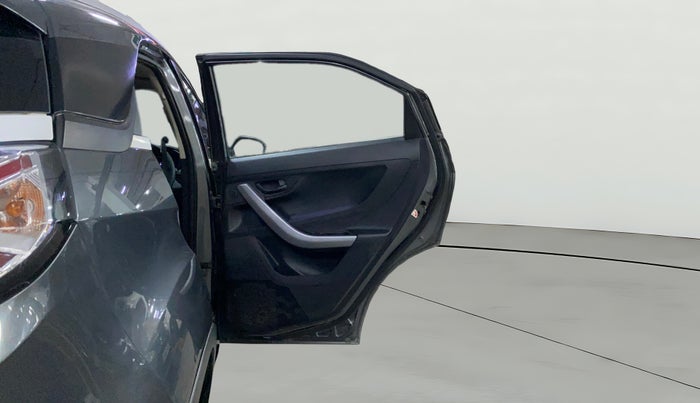 2021 Tata NEXON XM SUNROOF PETROL, Petrol, Manual, 88,474 km, RHS Rear Door