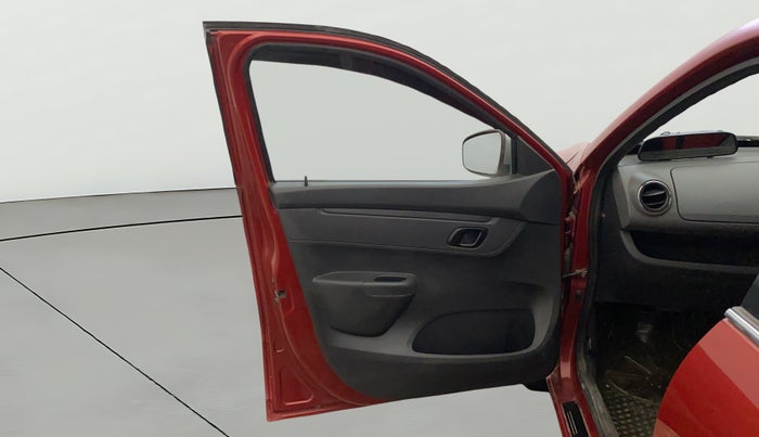 2016 Renault Kwid RXT 1.0, Petrol, Manual, 49,276 km, LHS Front Door