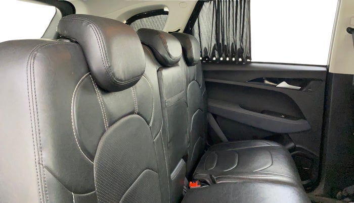 2020 MG HECTOR SUPER 1.5 PETROL, Petrol, Manual, 42,005 km, Right Side Rear Door Cabin