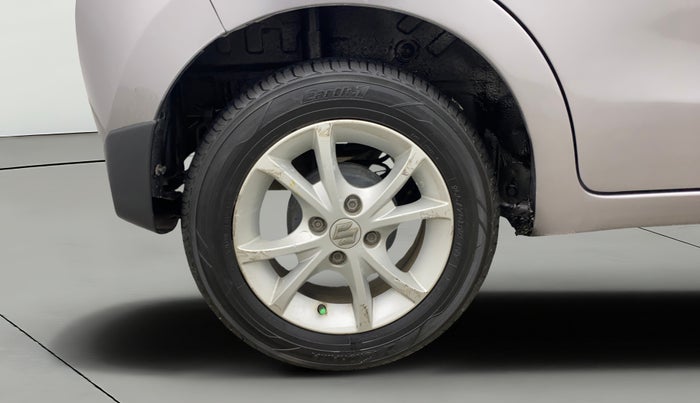 2015 Maruti Celerio ZXI, Petrol, Manual, 30,594 km, Right Rear Wheel