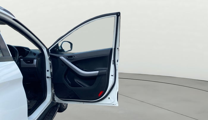 2023 Tata NEXON XM DIESEL, Diesel, Manual, 44,864 km, RHS Front Door