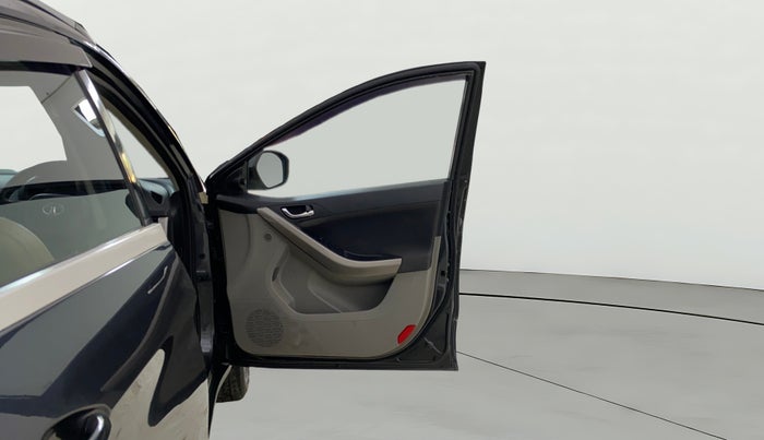 2018 Tata NEXON XZA PLUS PETROL, Petrol, Automatic, 94,704 km, RHS Front Door