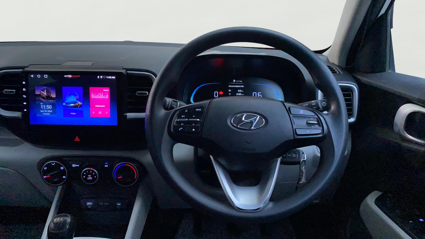 2022 Hyundai VENUE S 1.2, Petrol, Manual, 63,787 km, Steering Wheel Close Up