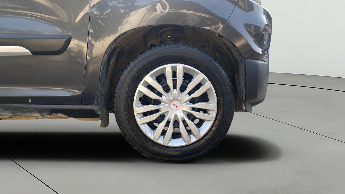 2023 Maruti S PRESSO VXI PLUS (O) AMT, Petrol, Automatic, 27,331 km, Right Front Wheel