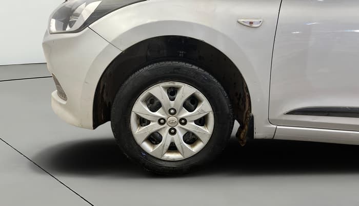 2017 Hyundai Elite i20 MAGNA EXECUTIVE 1.2, Petrol, Manual, 59,185 km, Left Front Wheel