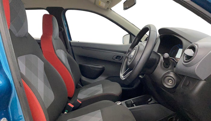 2021 Renault Kwid RXT 1.0 AMT (O), Petrol, Automatic, 13,706 km, Right Side Front Door Cabin