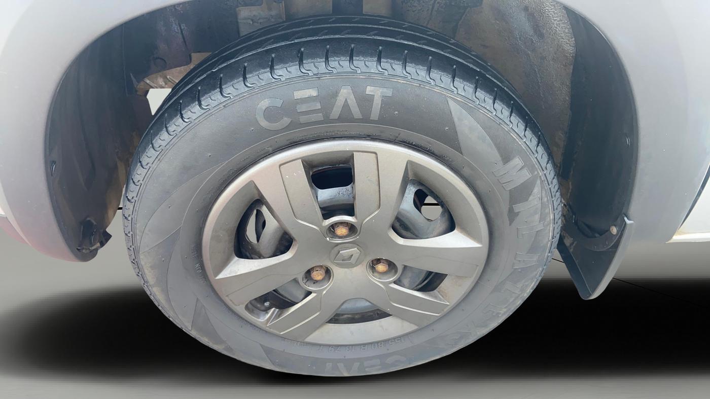 2019 Renault Kwid RXT 1.0 (O), Petrol, Manual, 1,23,933 km, Left Front Wheel