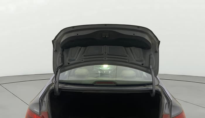 2014 Hyundai Verna FLUIDIC 1.6 VTVT SX AT, Petrol, Automatic, 68,524 km, Boot Door Open