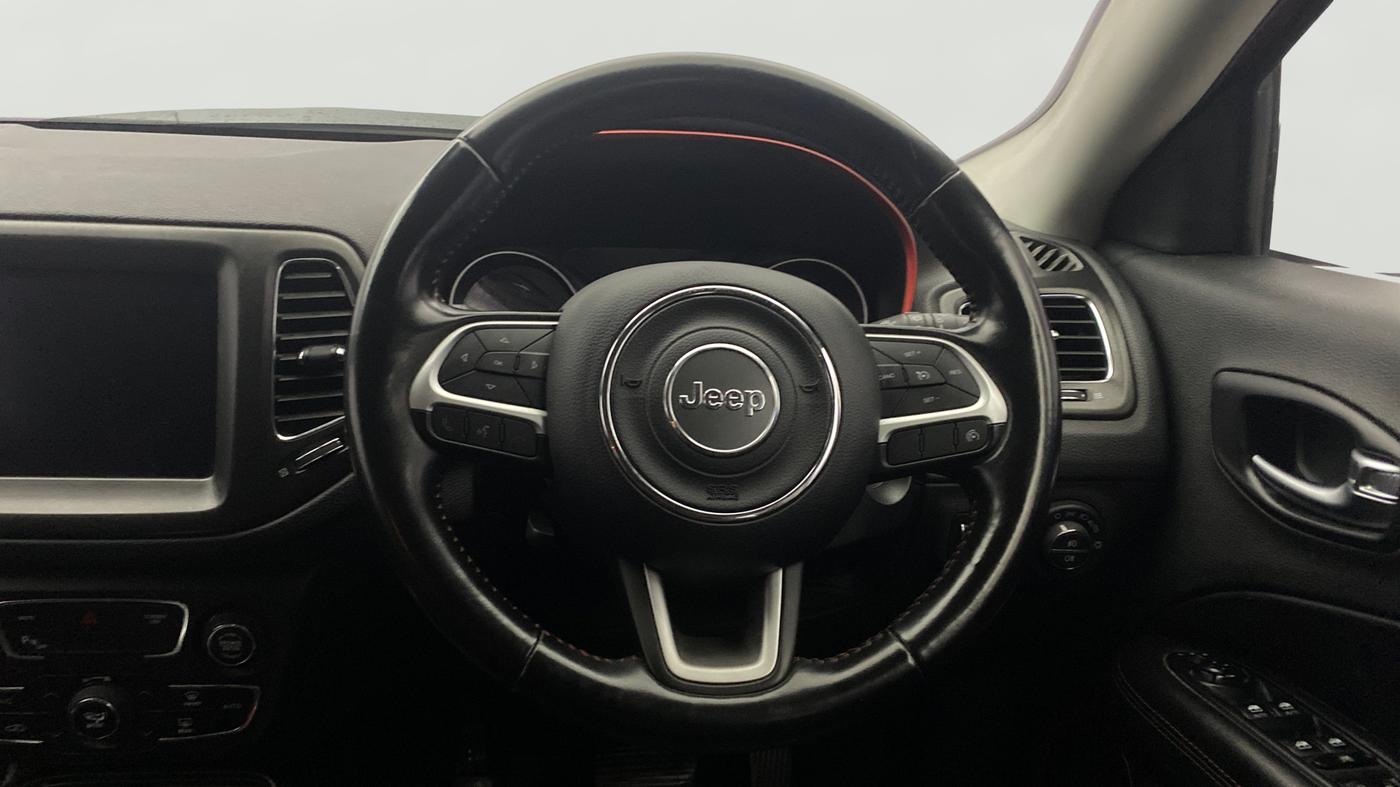 2020 Jeep Compass TRAILHAWK (O) 2.0 4X4, Diesel, Automatic, 1,37,802 km, Steering Wheel Close Up