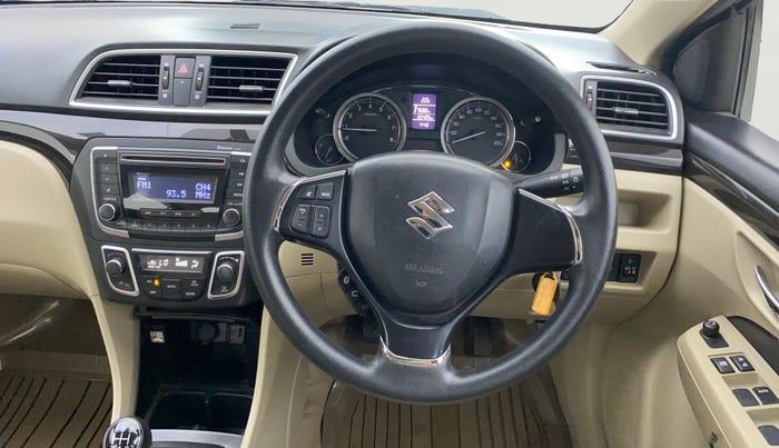 2014 Maruti Ciaz VXI, CNG, Manual, 55,405 km, Steering Wheel Close Up