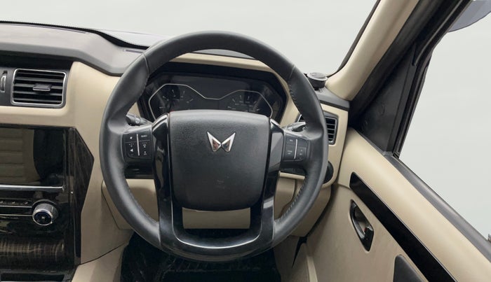 2023 Mahindra SCORPIO CLASSIC S11 7STR, Diesel, Manual, 43,948 km, Steering Wheel Close Up