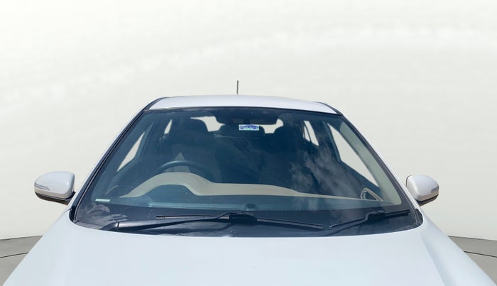 2019 Hyundai Elite i20 ASTA (O) CVT, Petrol, Automatic, 37,378 km, Front Windshield