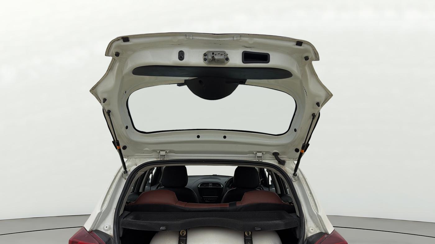 2022 Tata Tiago XZ PLUS CNG, CNG, Manual, 54,783 km, Boot Door Open