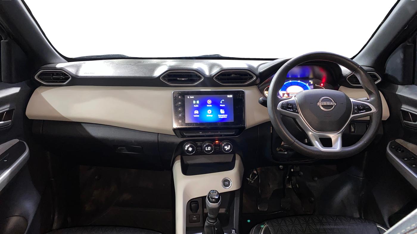 2023 Nissan MAGNITE XV MT, Petrol, Manual, 17,335 km, Dashboard
