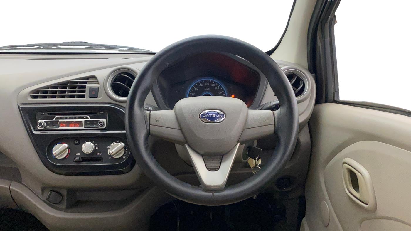 2017 Datsun Redi Go T (O), Petrol, Manual, 66,317 km, Steering Wheel Close Up