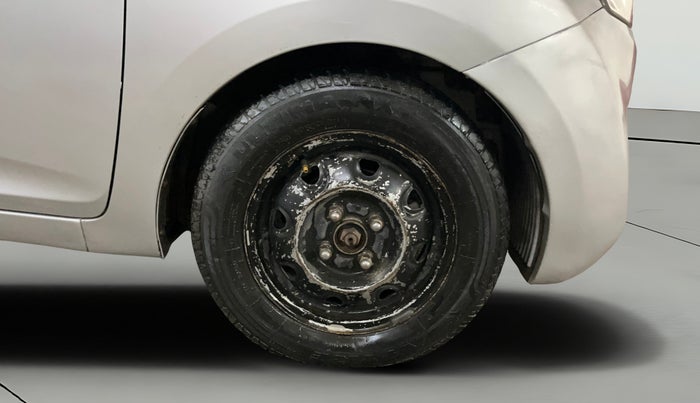 2016 Hyundai Eon ERA +, Petrol, Manual, 53,770 km, Right Front Wheel