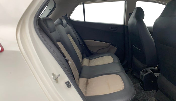 2016 Hyundai Grand i10 MAGNA 1.2 KAPPA VTVT, Petrol, Manual, 50,232 km, Right Side Rear Door Cabin