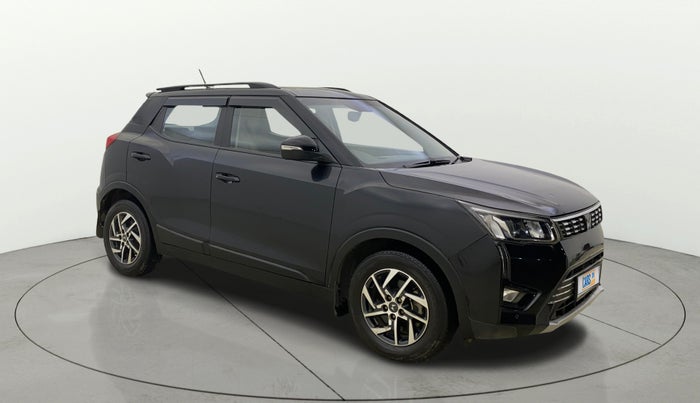 2023 Mahindra XUV300 W8 (O) 1.2 PETROL AMT, Petrol, Automatic, 23,516 km, SRP