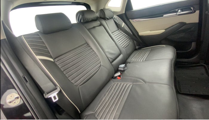 2020 KIA SELTOS HTX 1.5 PETROL, Petrol, Manual, 11,669 km, Right Side Rear Door Cabin