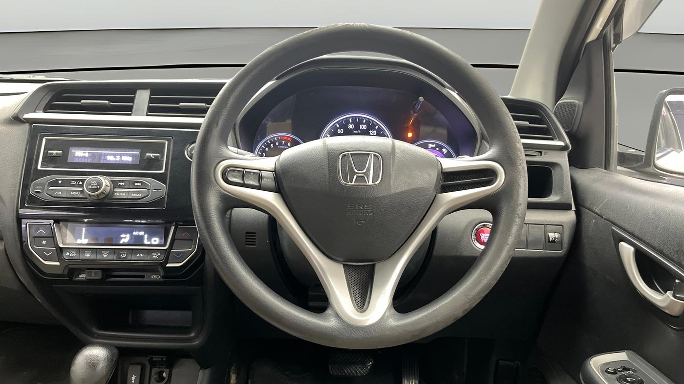 2016 Honda BR-V 1.5L I-VTEC V CVT, Petrol, Automatic, 1,00,202 km, Steering Wheel Close Up