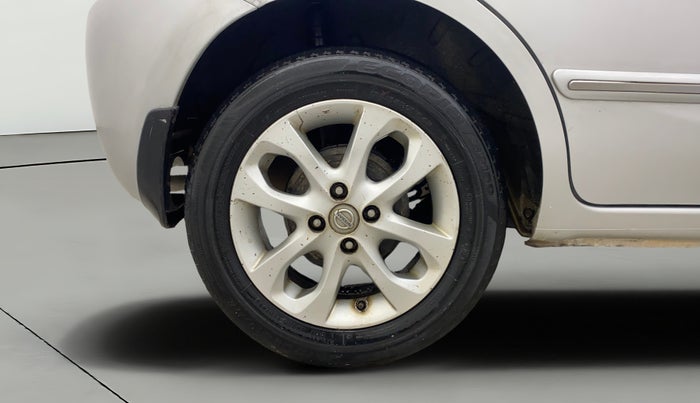 2013 Nissan Micra XV CVT, Petrol, Automatic, 1,07,997 km, Right Rear Wheel