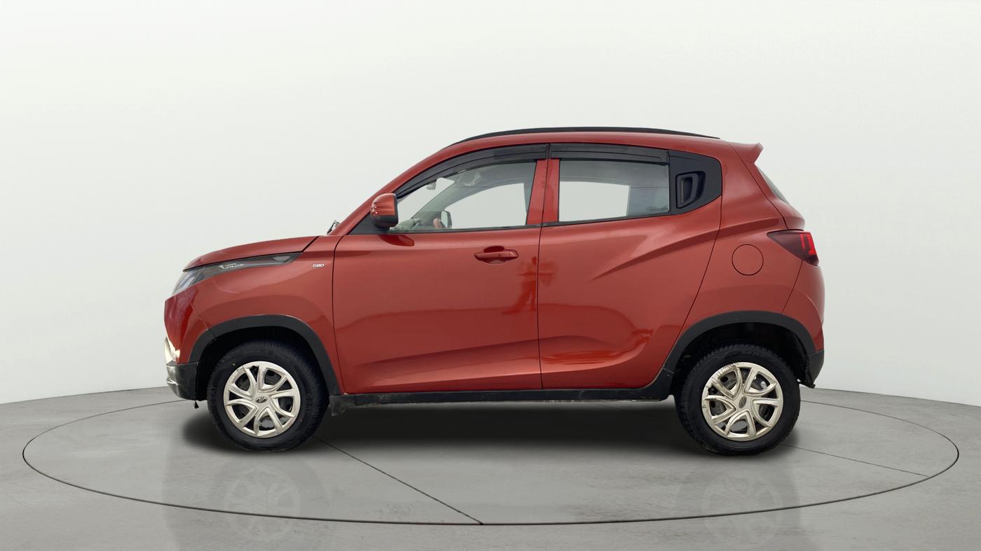 2016 Mahindra Kuv100 K4 6 STR, Petrol, Manual, 44,104 km, Left Side