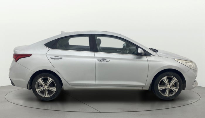2018 Hyundai Verna 1.6 VTVT SX O, Petrol, Manual, 82,408 km, Right Side View