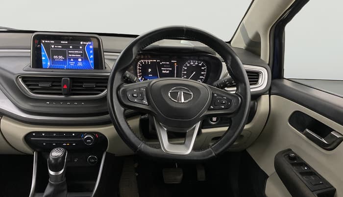 2022 Tata ALTROZ XZA PLUS, Petrol, Automatic, 30,949 km, Steering Wheel Close Up
