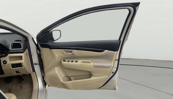 2017 Maruti Ciaz ZETA 1.4  AT PETROL, Petrol, Automatic, 88,506 km, RHS Front Door