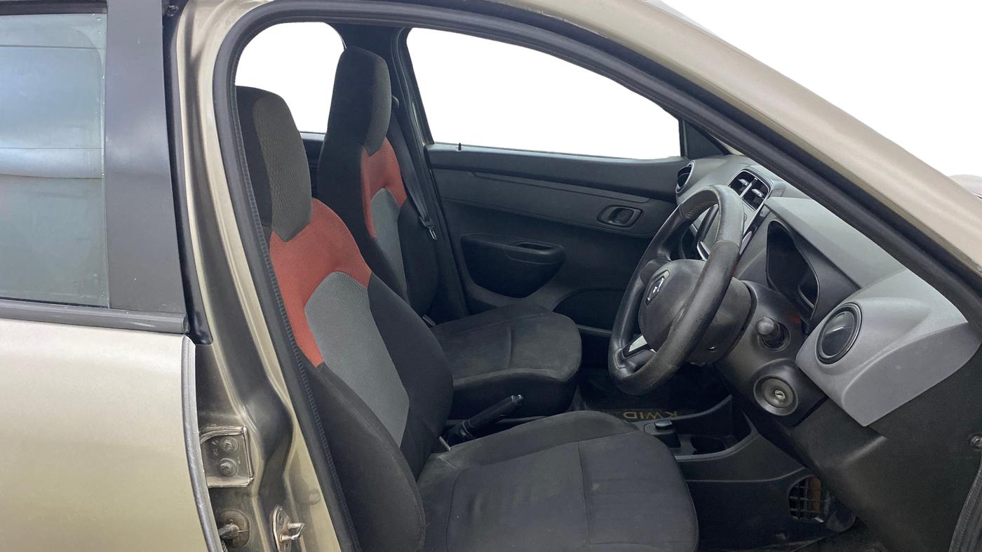 2017 Renault Kwid CLIMBER 1.0 AMT, Petrol, Automatic, 88,681 km, Right Side Front Door Cabin