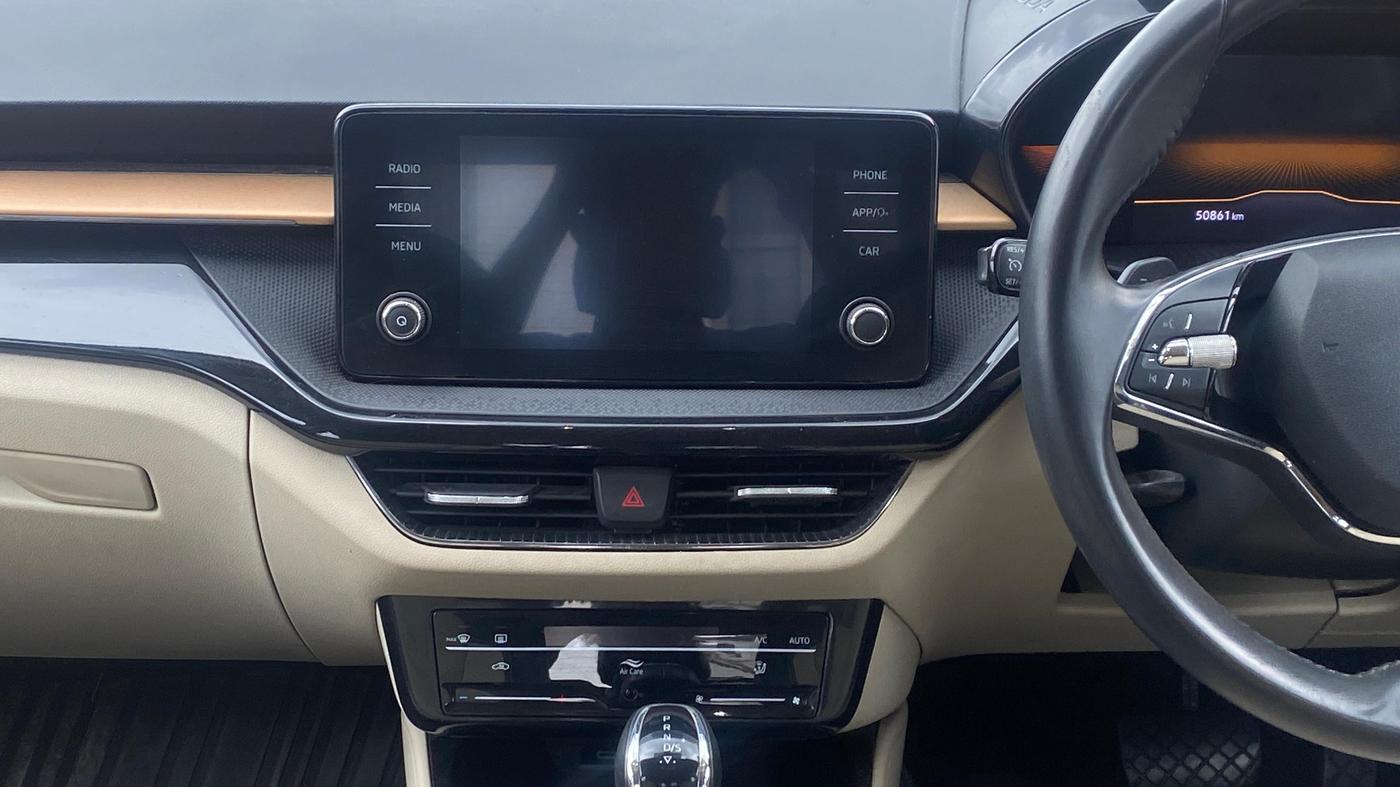 2022 Skoda SLAVIA STYLE 1.5L TSI DSG, Petrol, Automatic, 50,827 km, Air Conditioner