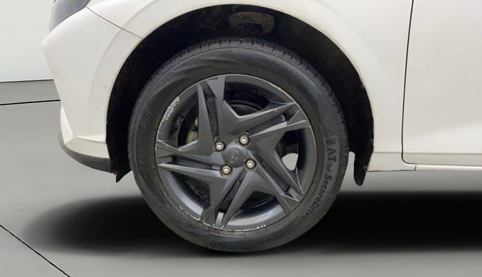 2021 Hyundai NEW I20 SPORTZ 1.2 AT, Petrol, Automatic, 23,673 km, Left Front Wheel