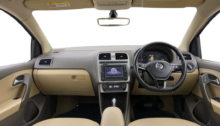 2017 Volkswagen Vento HIGHLINE PLUS 1.5 AT 16 ALLOY, Diesel, Automatic, 1,14,563 km, Dashboard