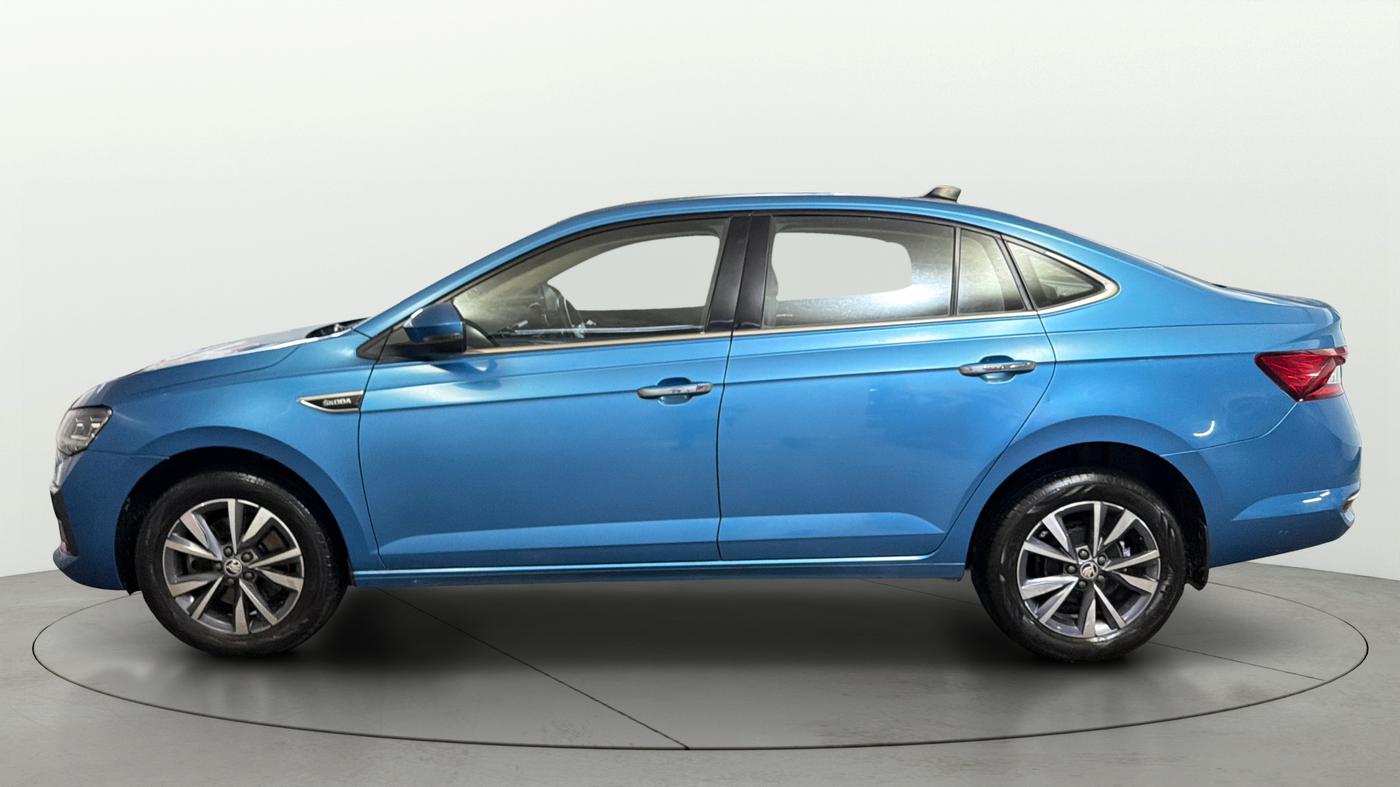 2024 Skoda SLAVIA Style Matte 1.5 TSI DSG, Petrol, Automatic, 26,000 km, Left Side