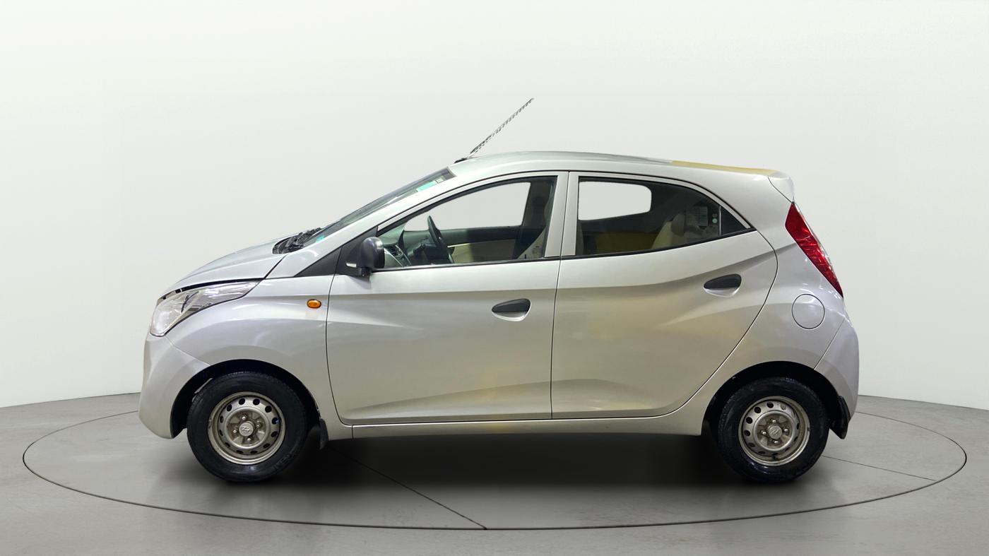 2017 Hyundai Eon ERA +, Petrol, Manual, 16,043 km, Left Side