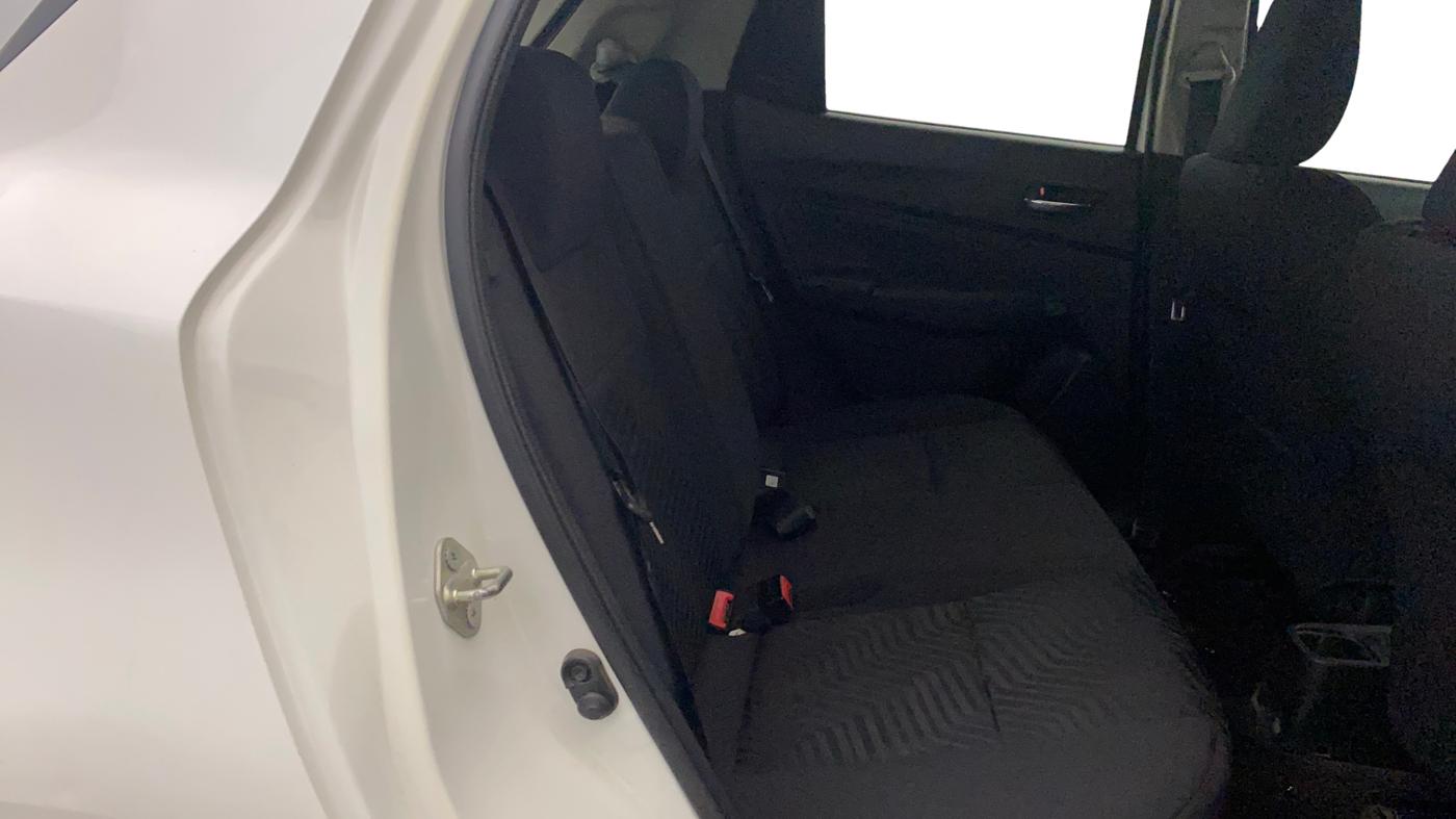 2024 Maruti Swift VXI 1.2L CNG, CNG, Manual, 32,868 km, Right Side Rear Door Cabin