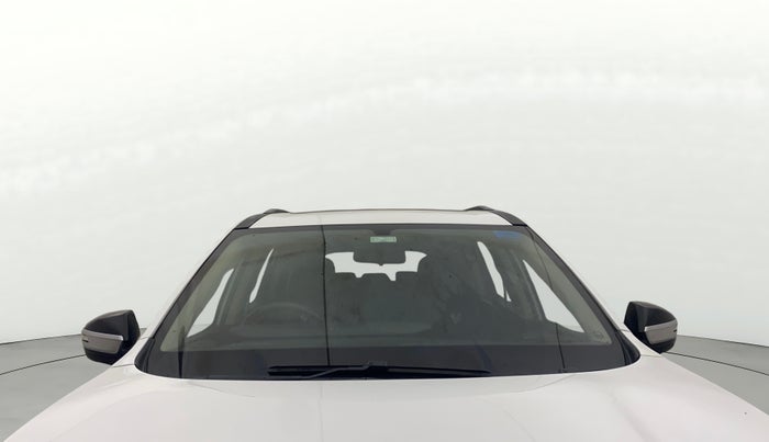 2022 Mahindra XUV700 AX 5 P MT 7 STR, Petrol, Manual, 65,429 km, Front Windshield