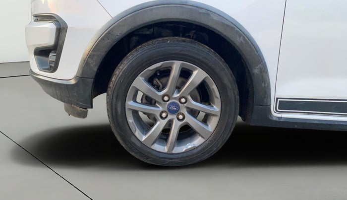 2018 Ford FREESTYLE TITANIUM 1.5 DIESEL, Diesel, Manual, 1,30,602 km, Left Front Wheel