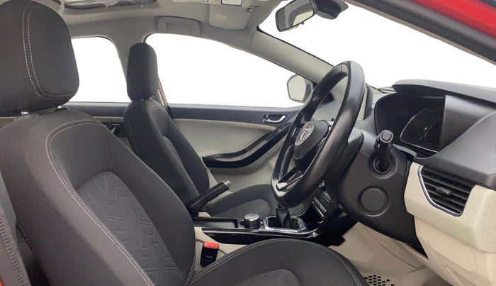 2021 Tata NEXON XZ PLUS (O) PETROL DUAL TONE, Petrol, Manual, 53,304 km, Right Side Front Door Cabin