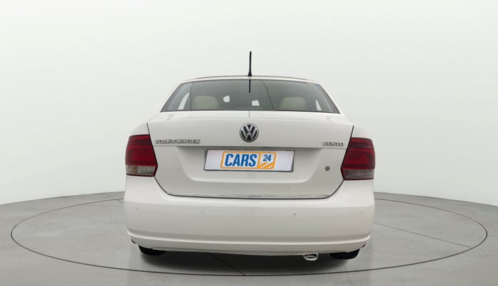 2013 Volkswagen Vento HIGHLINE 1.6 MPI, Petrol, Manual, 1,08,521 km, Back/Rear
