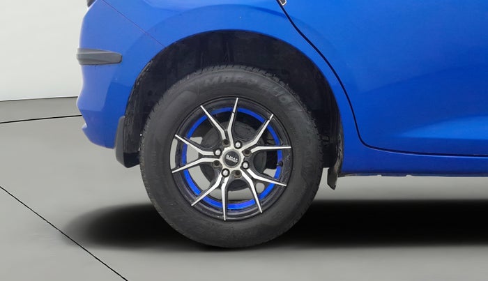 2024 Maruti Swift VXi AMT, Petrol, Automatic, 5,478 km, Right Rear Wheel