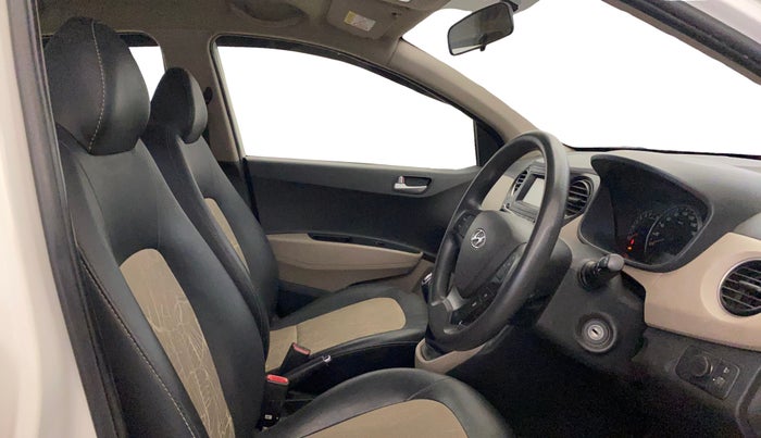 2018 Hyundai Grand i10 SPORTZ 1.2 KAPPA VTVT, CNG, Manual, 56,338 km, Right Side Front Door Cabin