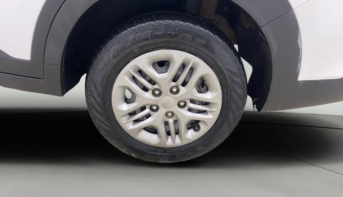 2022 KIA CARENS PRESTIGE 1.5 PETROL 7 STR, Petrol, Manual, 27,534 km, Left Rear Wheel