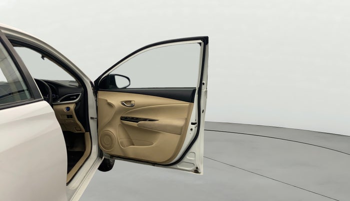 2021 Toyota YARIS G MT, Petrol, Manual, 44,822 km, RHS Front Door