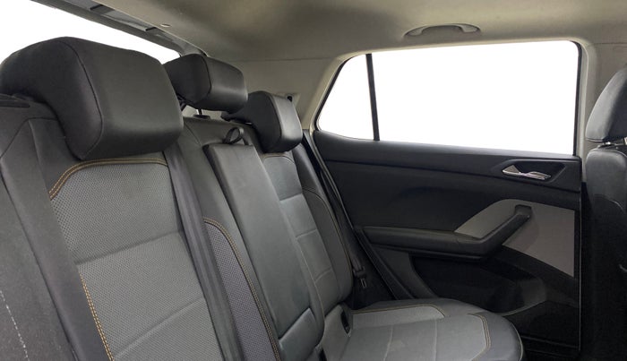 2022 Skoda KUSHAQ STYLE 1.5L TSI MT, Petrol, Manual, 36,071 km, Right Side Rear Door Cabin