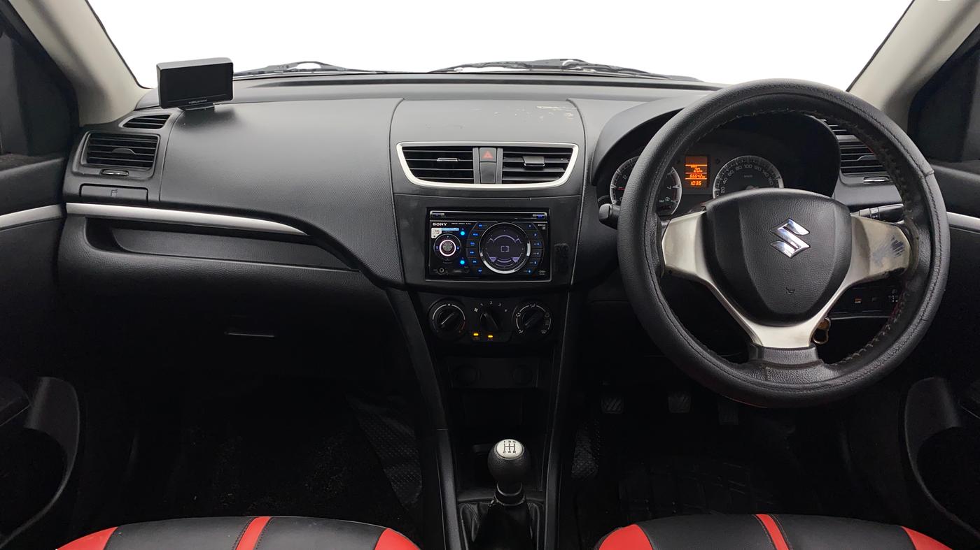 2012 Maruti Swift VXI, Petrol, Manual, 67,012 km, Dashboard