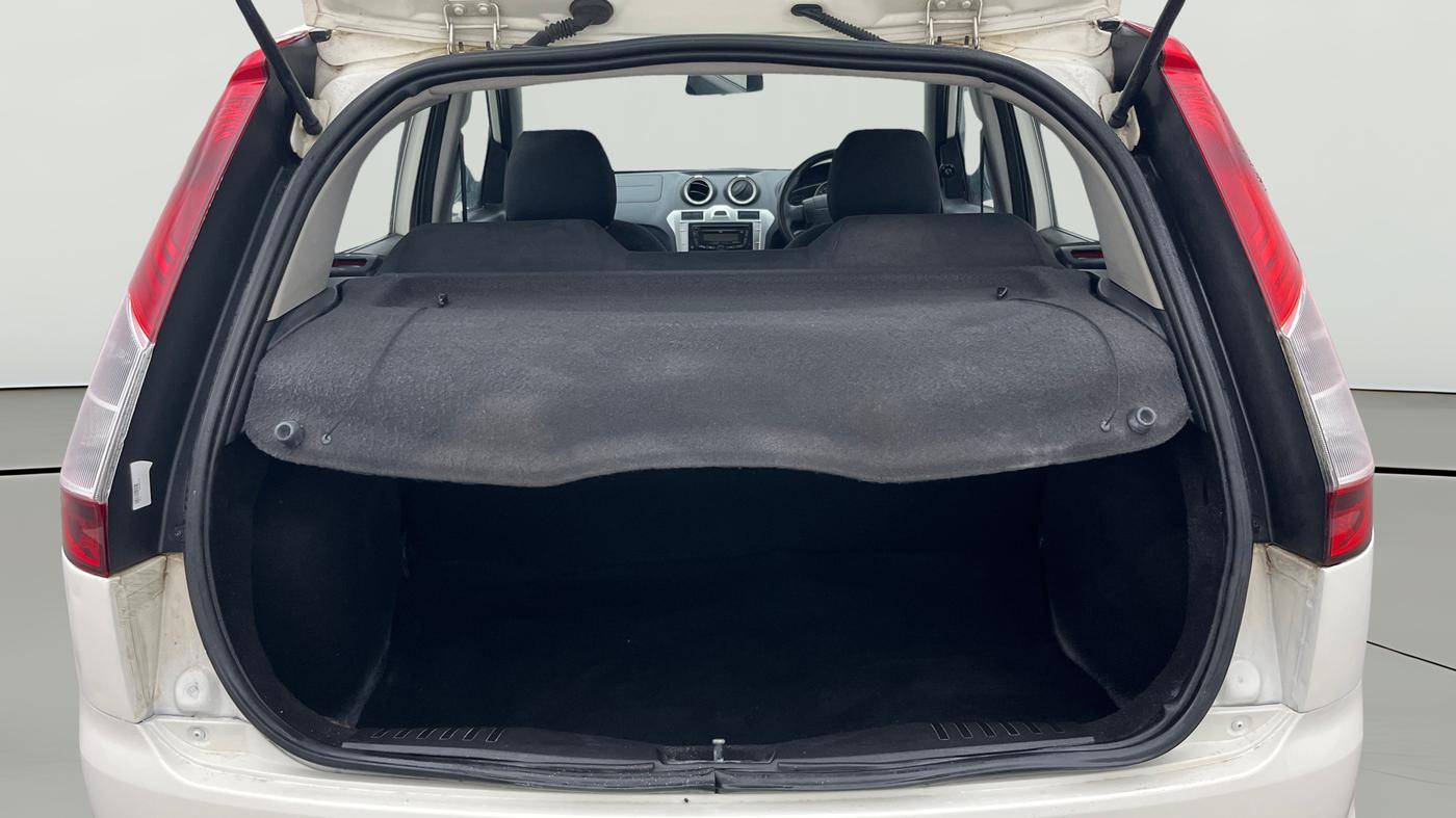 2013 Ford Figo TITANIUM 1.4 DIESEL, Diesel, Manual, 99,295 km, Boot Open Zoomed View