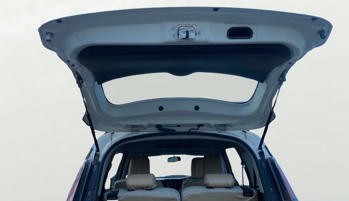 2022 Maruti XL6 ZETA AT, Petrol, Automatic, 55,305 km, Boot Door Open