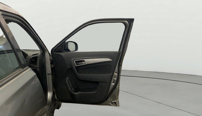 2018 Maruti Vitara Brezza ZDI, Diesel, Manual, 75,896 km, RHS Front Door