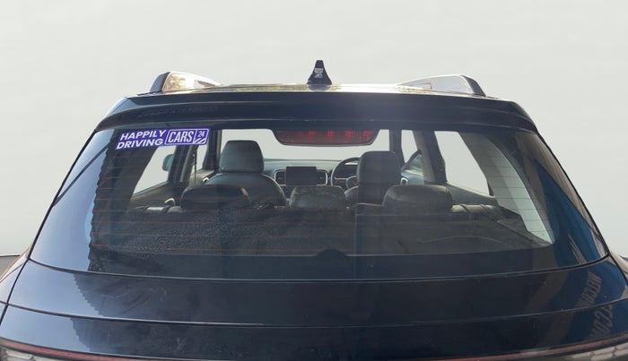 2024 Hyundai VENUE SX 1.2 PETROL, CNG, Manual, 31,232 km, Rear Windshield